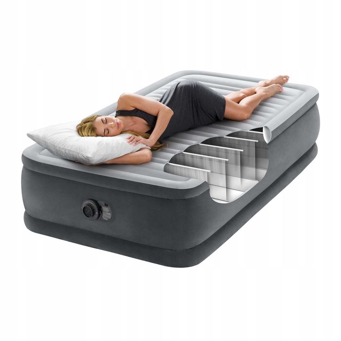 Materac welurowy z pompką Intex 64412ND za 30%