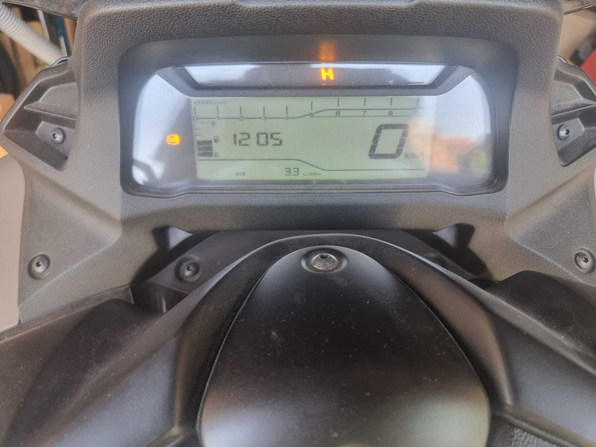 Scooter YAMAHA Tricity 300,   2022,  3200km