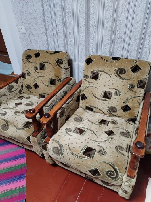 Продам два крісла