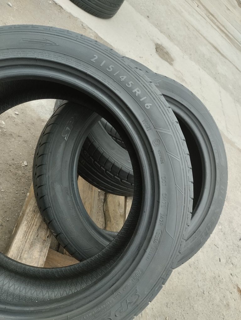 215/45/16 dunlop sp sport maxx