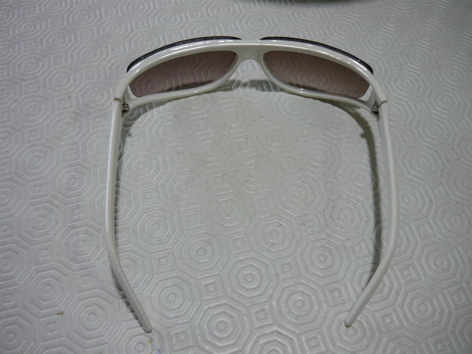 Óculos de sol - Senhora - "Pierre Cardin" - Usados
