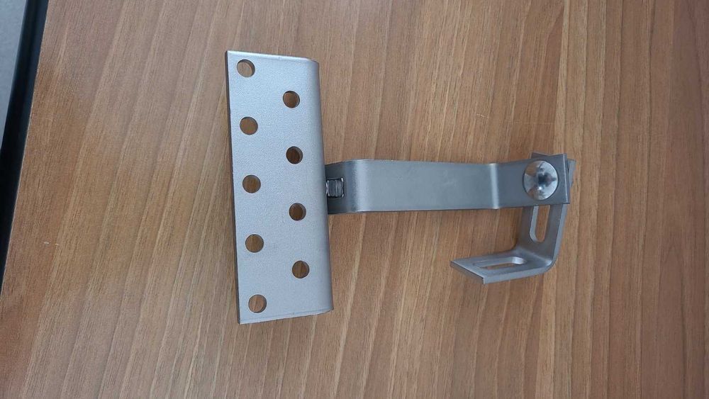 Кронштейн/кріплення (трикутник)для плоского даху для  СЕС, регул, алюм