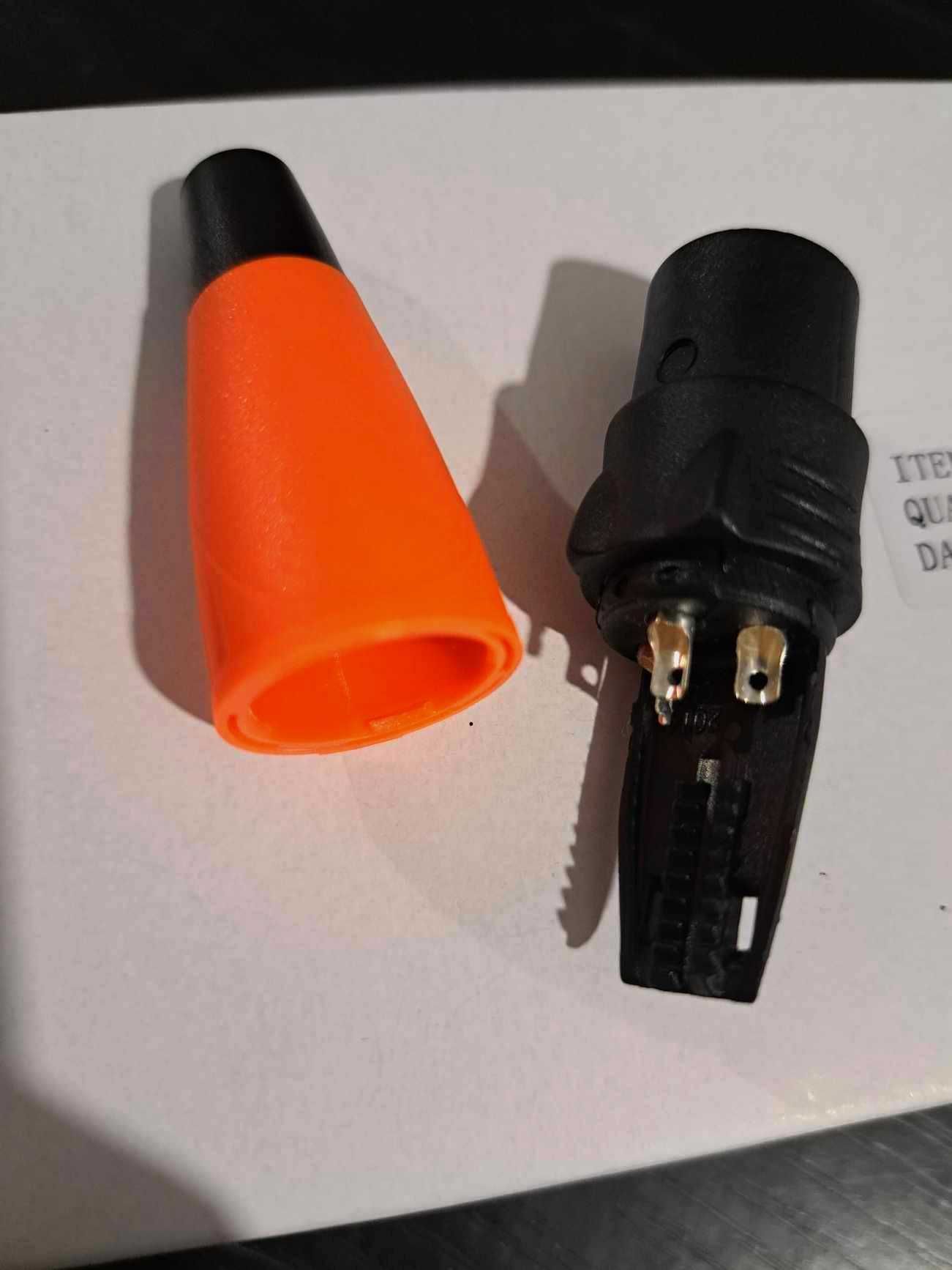 SREXACT SVP556X-Q-OR - Złącze XLR 3-pin żeńskie