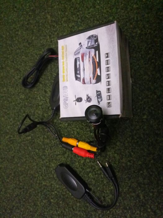 Камера заднього виду автомобіля  безпровідна