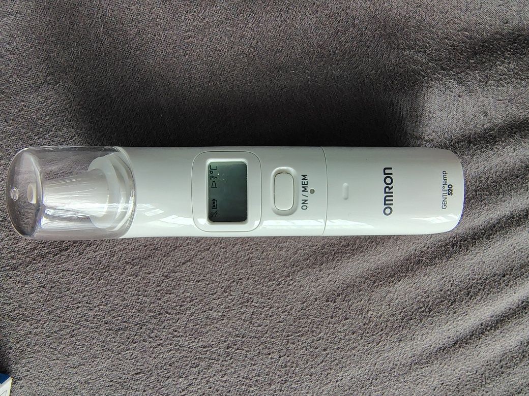 Termometr do ucha Omron Gentle Temp 520
