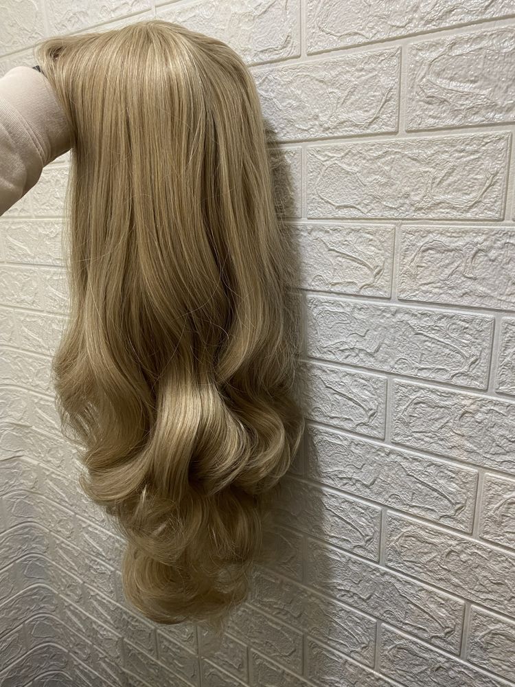 Парик блонд длинные волосы (перука блонд)