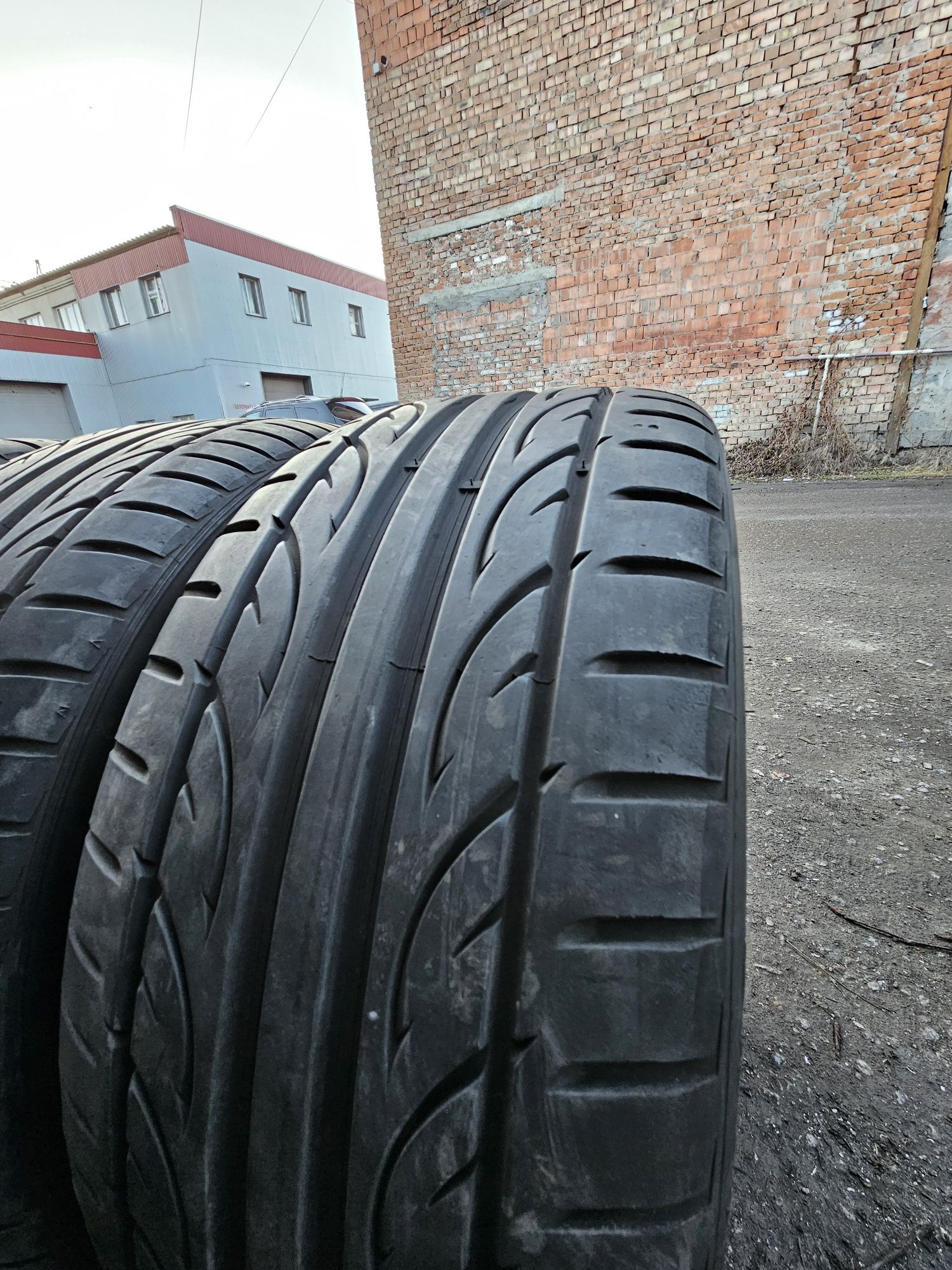 Hankook 235/35r19 комплект 4шт.