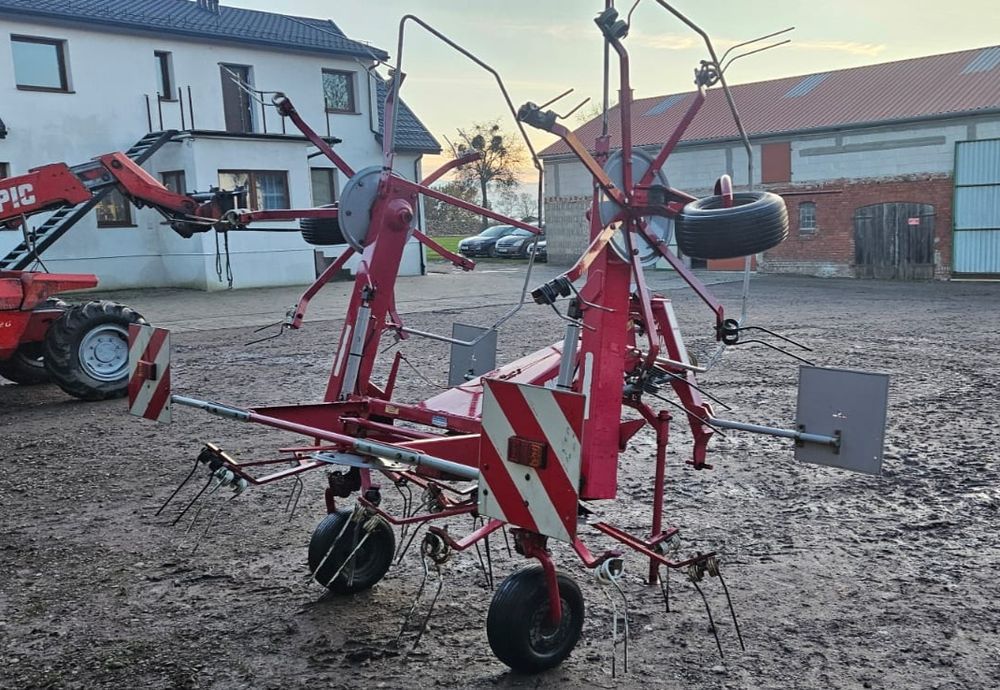 Przetrząsarka JF-STOLL Z-585 PRO (Krone, Kuhn)