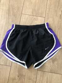 Luźne spodenki szorty sportowe nike dri fit do biegania