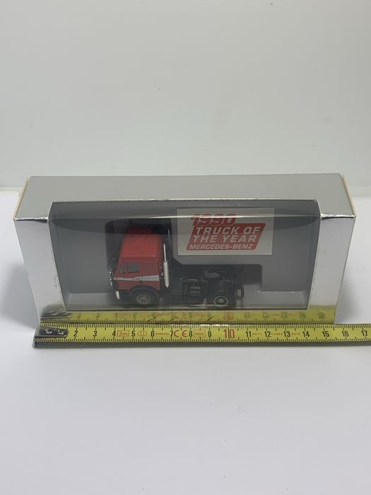 Mercedes 1748 da Herpa escala 1/87