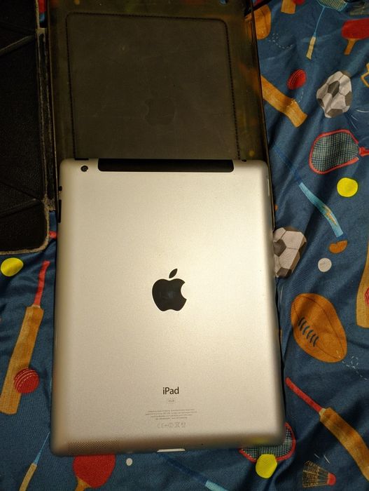 Обменяю iPad 3 на что-то интересное.