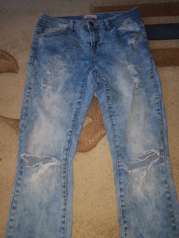 Spodnie jeans rozm. S RESERVED Stan bdb