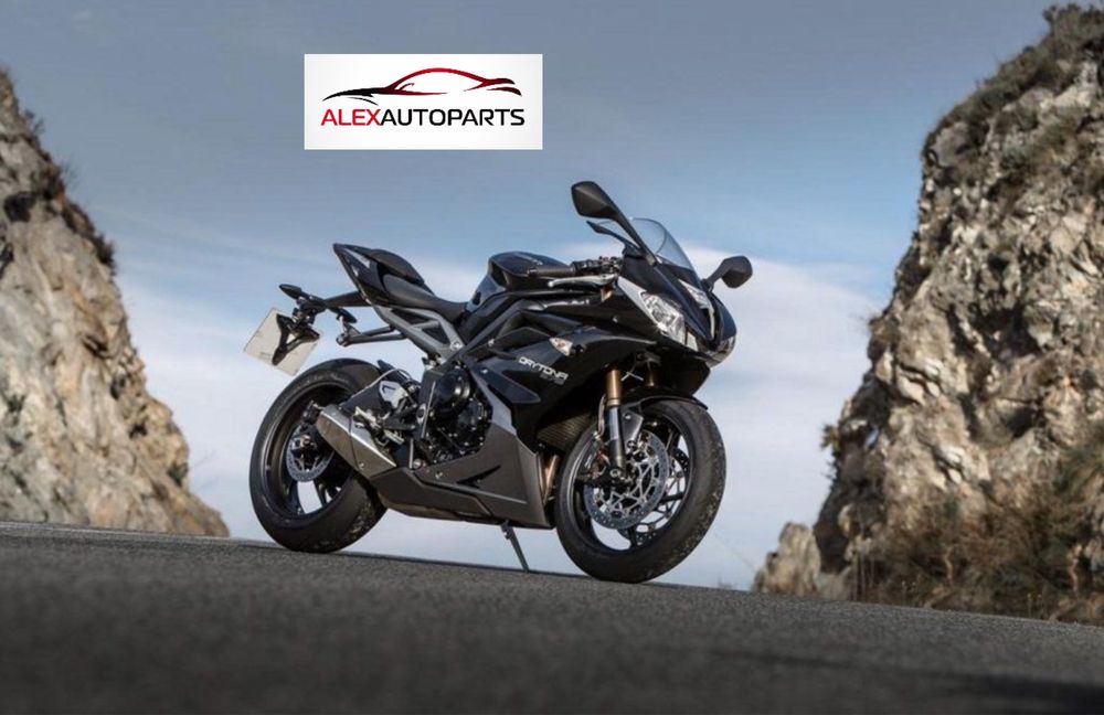Triumph Daytona 675 2013- Пластик/Колесо/Бак/Та інші зпч...