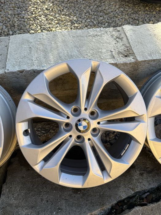 Оригінал Титани BMW X1