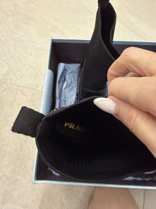 Чоботи , чулкі . Прада 36 розмір . 23.5 устілка