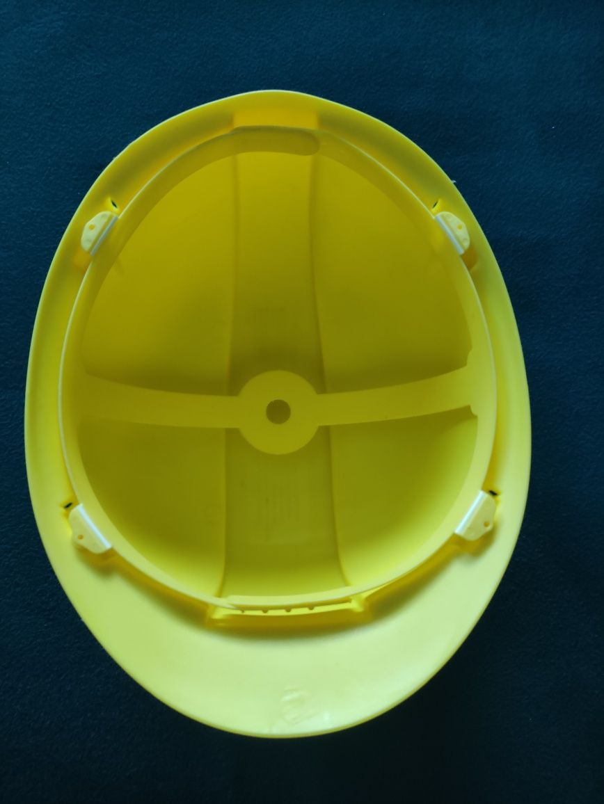 Kask Bob budowniczy