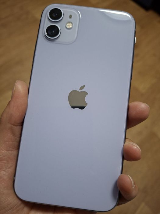 Айфон 11 в гарному стані