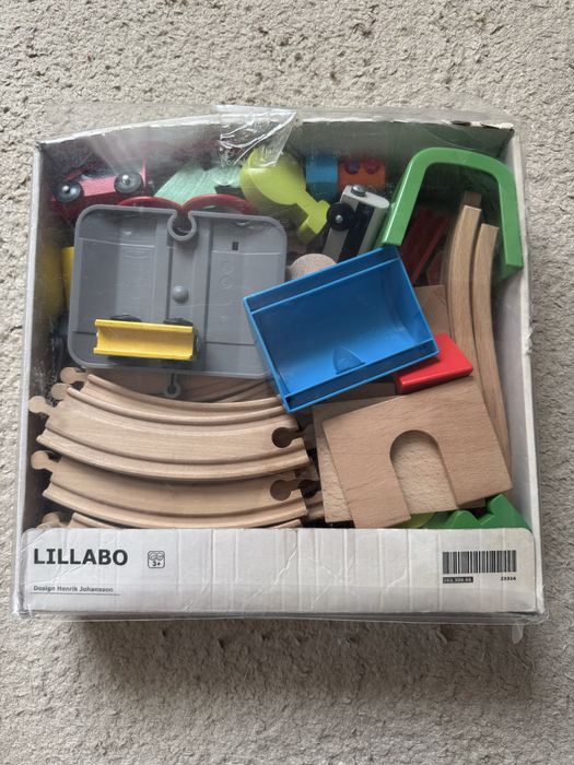 Залізна дорога IKEA. Іграшкова залізна дорога