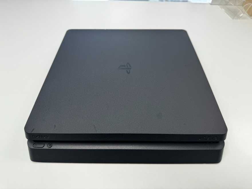 Sony Playstation 4 Slim 500GB + PAD