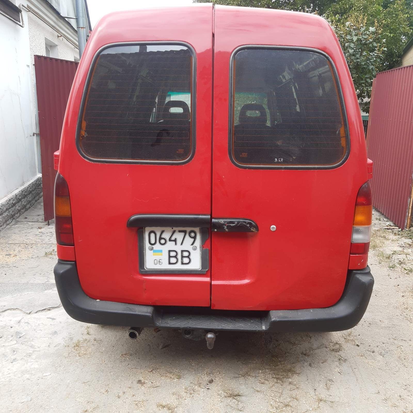 Продаю автомобіль Nissan Vanette