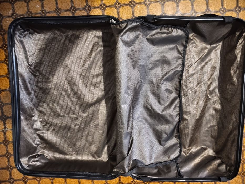 Дорожній Чемодан POLO