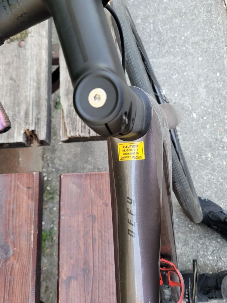 Giant Defy Advanced 1 2023 ML 105 di2