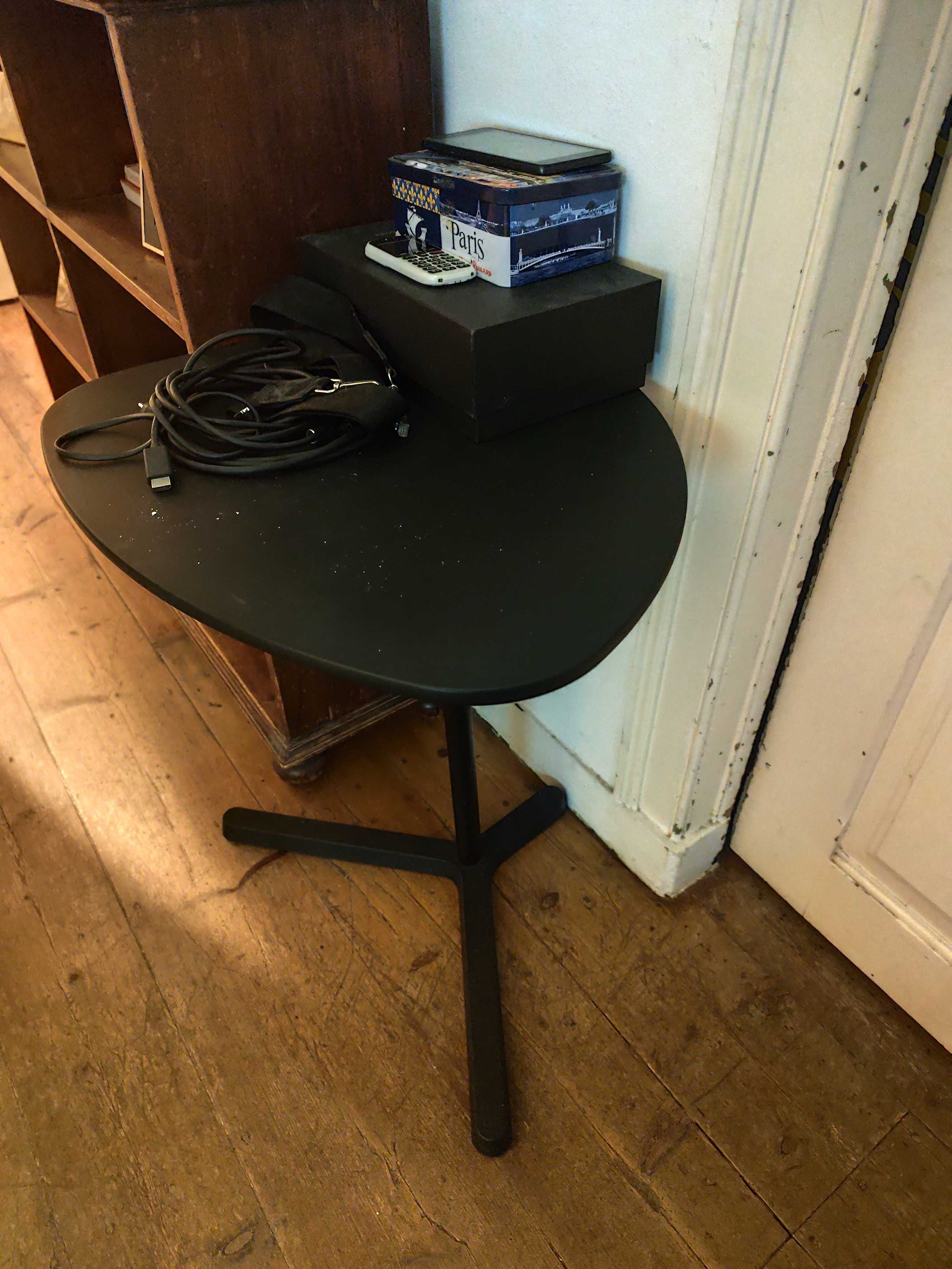 Mesa apoio pc Ikea