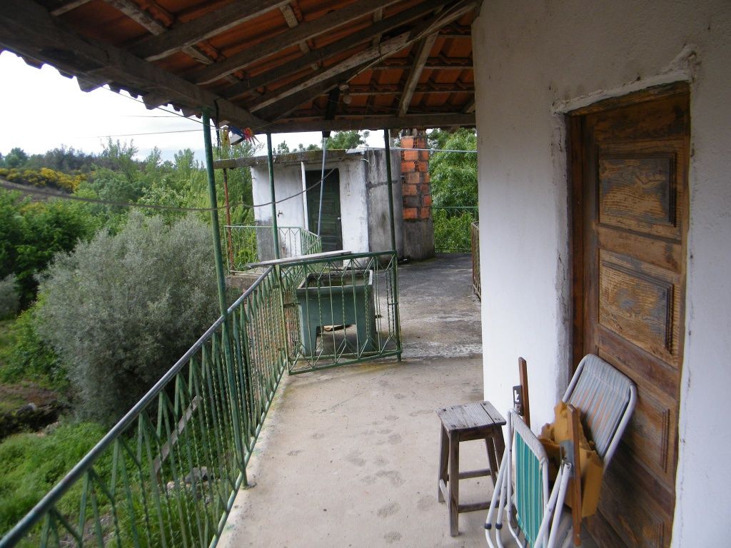 Casa em aldeia transmontana