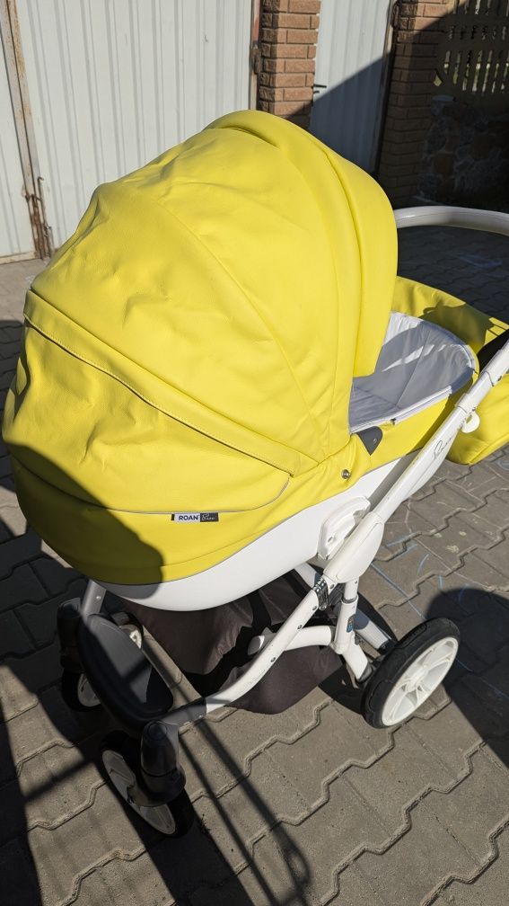Roan Bass Soft коляска 2 в 1 гарний стан