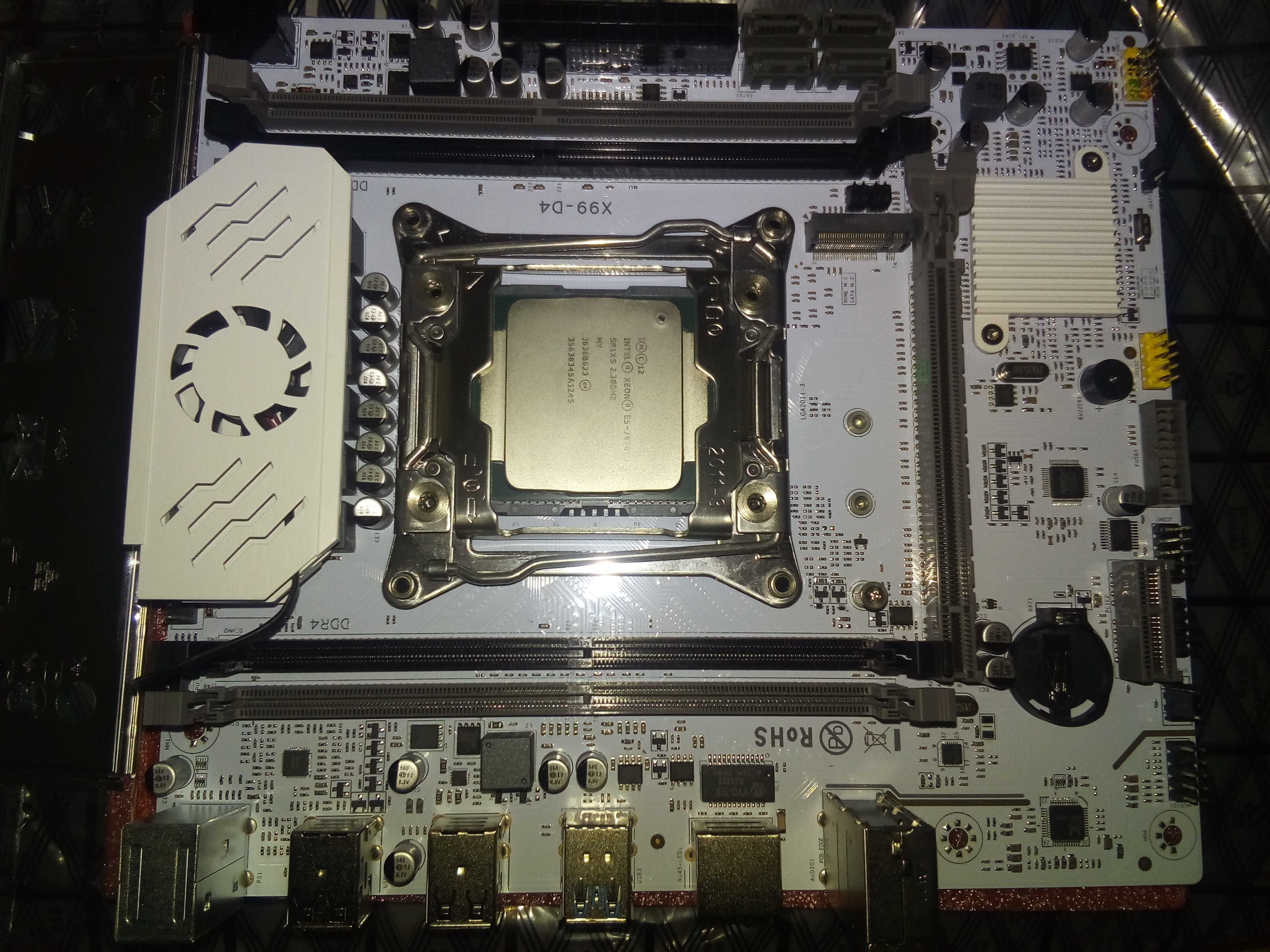 Материнська плата QIYIDA X99 D4