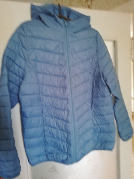 Жіночі куртки різного розміру