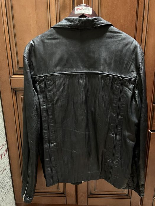 Шкіряна чоловіча куртка