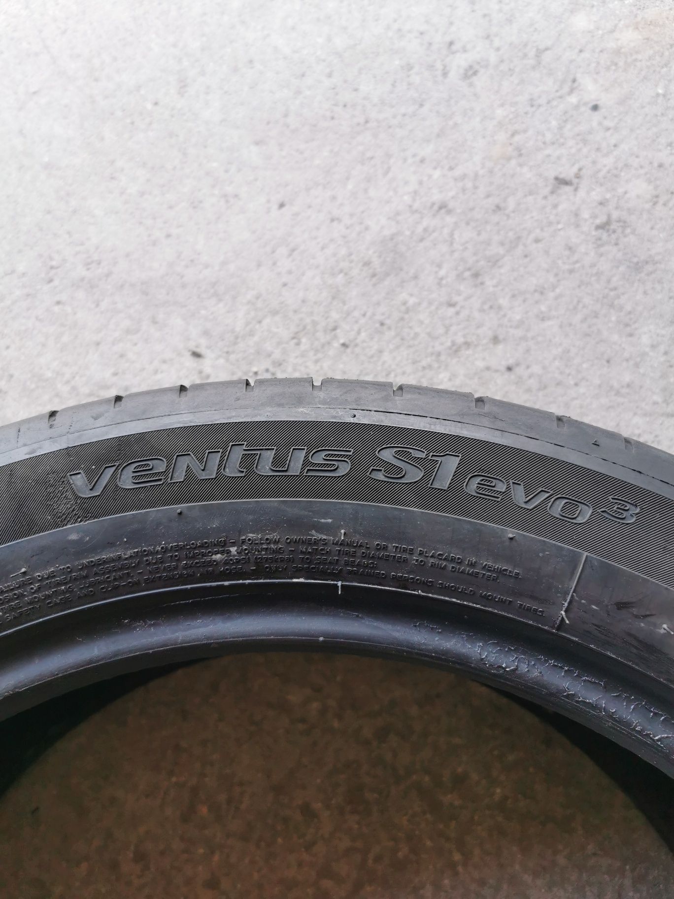 Para opon 255/45R19 104Y Hankook Ventus S1 evo3 RUN FLAT