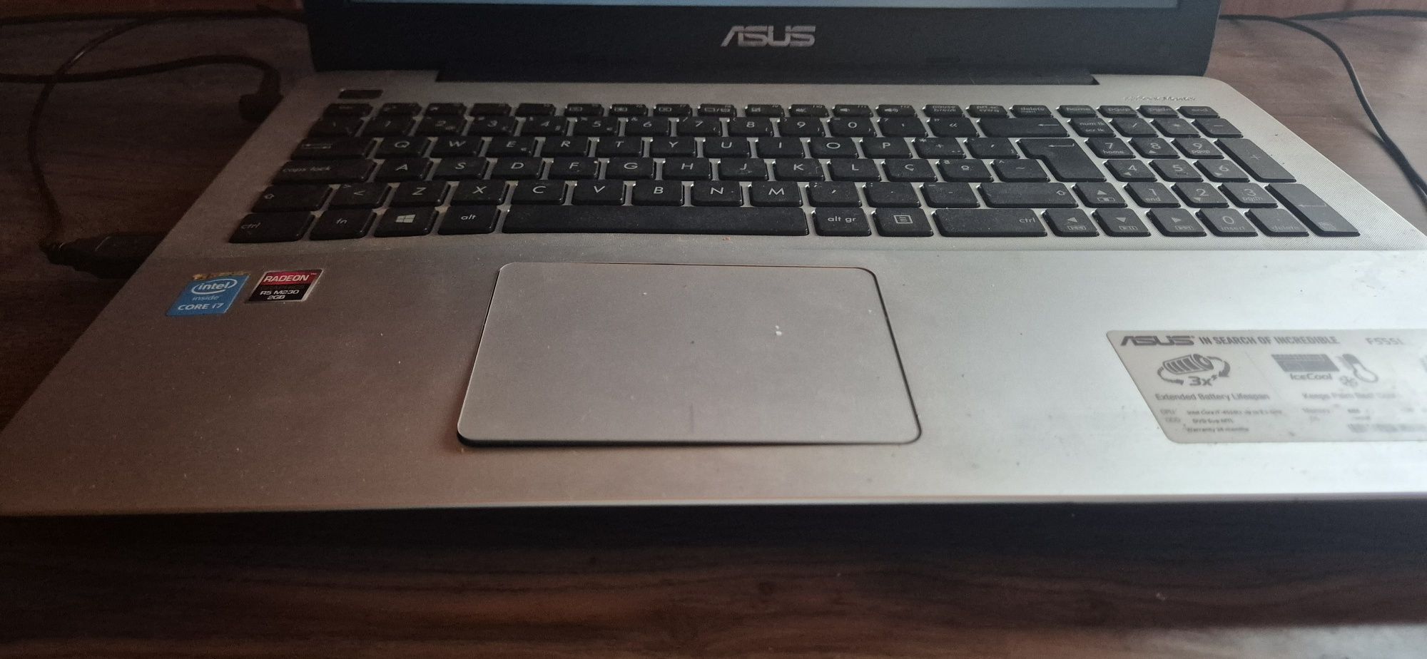 Asus F555L   I7  HDD 1TB