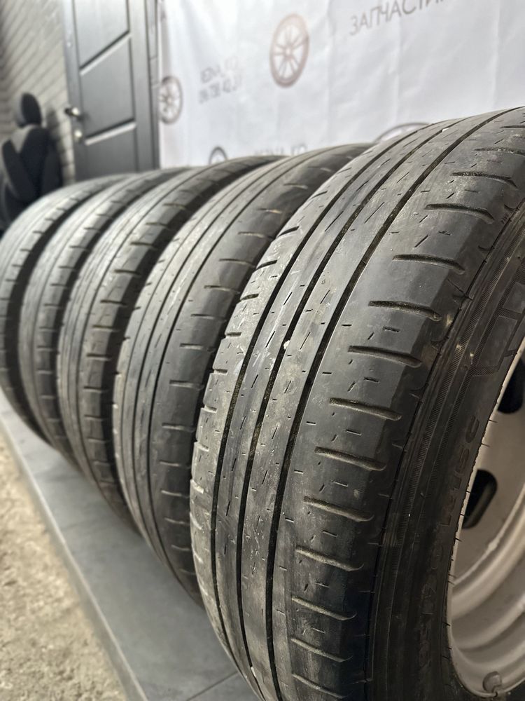 Літні шини 195/70 R15C Pirelli