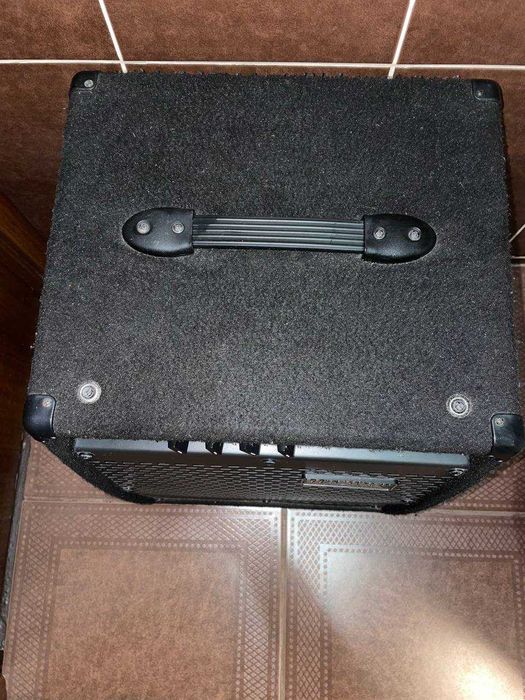 Бас-гітарний комбопідсилювач Warwick BC40