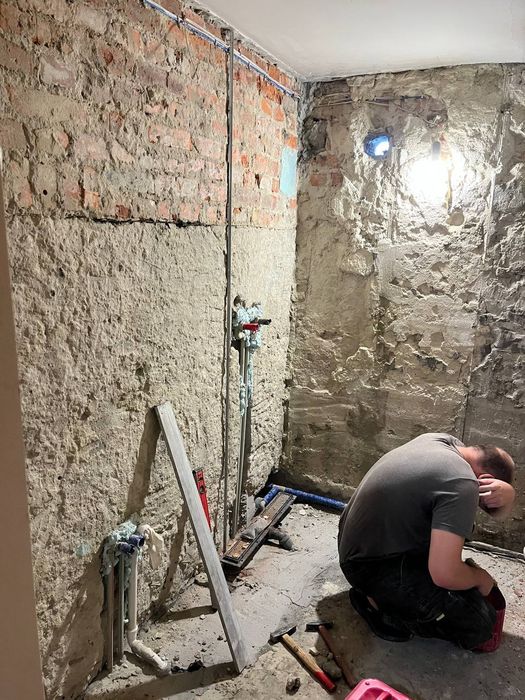 Ремонт квартир, майстер по плитці, вкладання плитки, плиточник