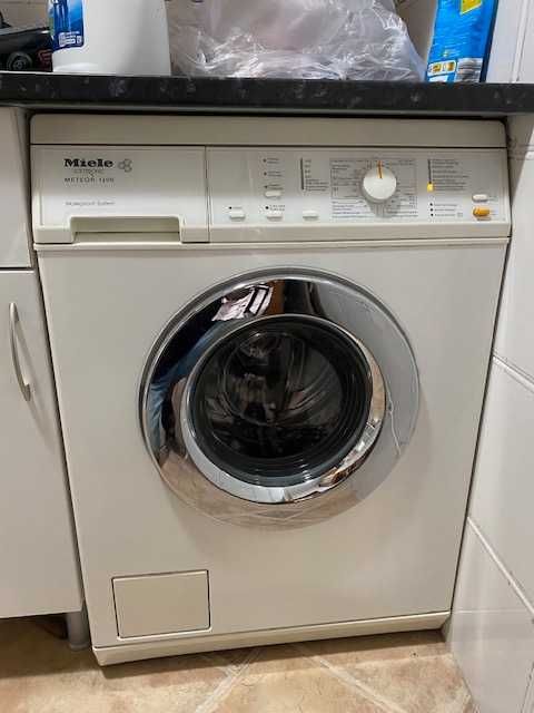 Maquina a lavar roupa  Miele 6kg  Meteor 1206