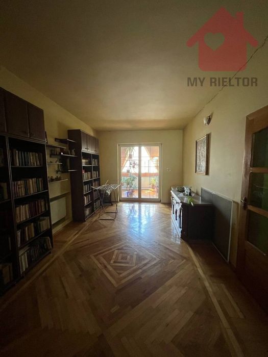 Продаж будинку в Сторожниці