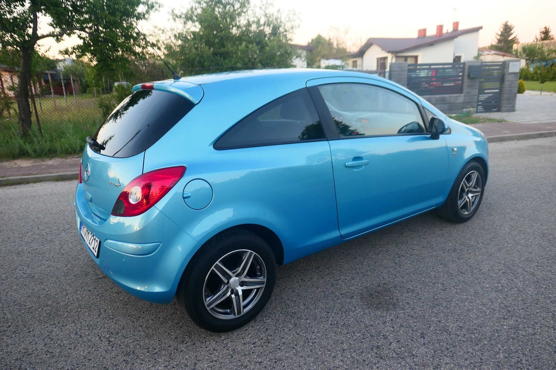 Opel Corsa 1.2 Bogate Wyposażenie