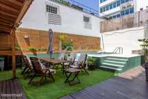 T4 Avenidas Novas com jardim e piscina