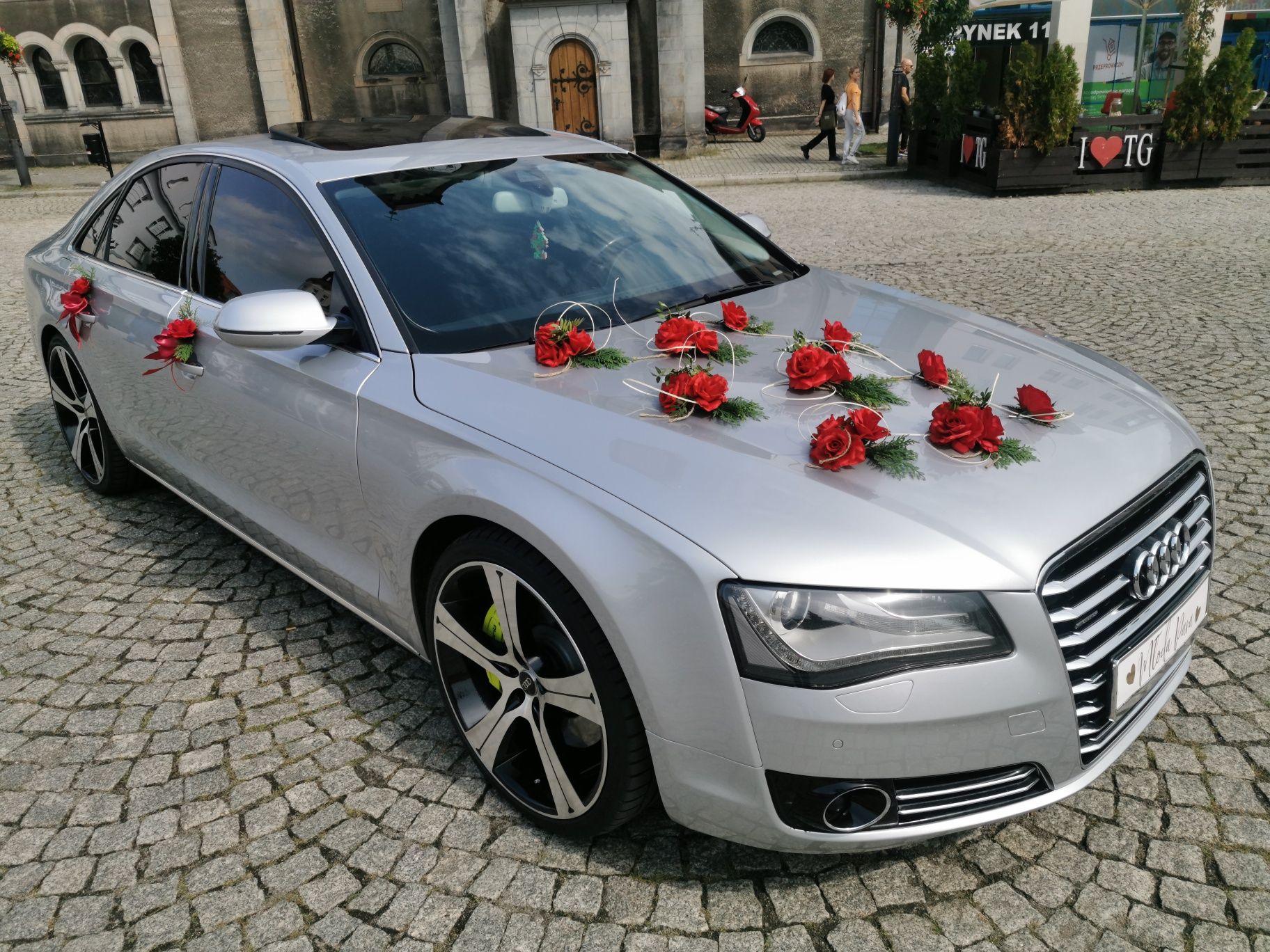 Samochód do ślubu.  Audi A8 D4 4.2 TDI.  ŚLUB WESELE TRANSFER VIP