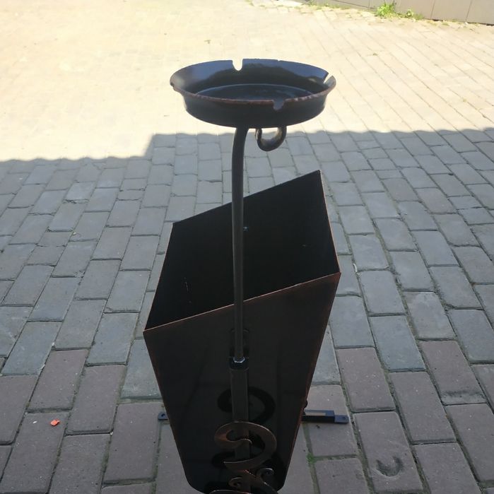 Сміттєвий бак з попільничкою, урна кована, смітник