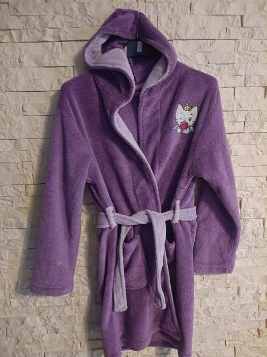 Ciepły szlafrok dziecięcy fioletowy stan jak na zdjęciu zdjęciu kotek