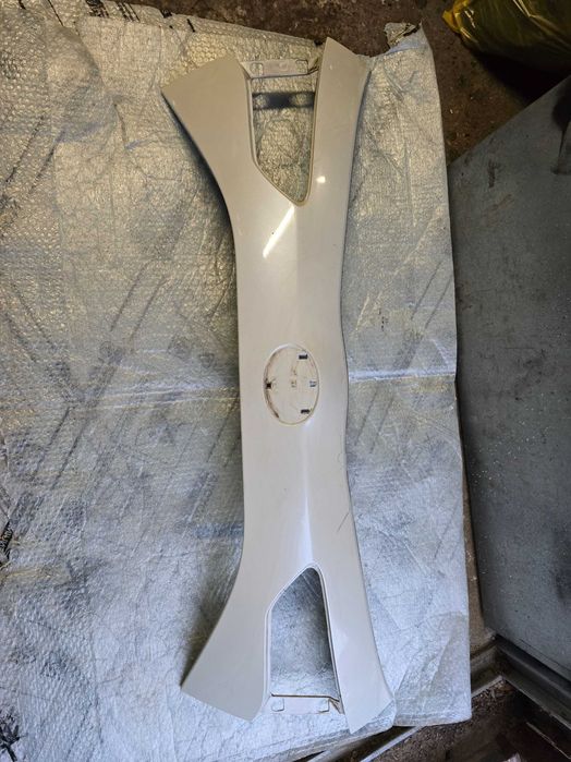 blenda klapy tył Toyota Yaris 4 IV