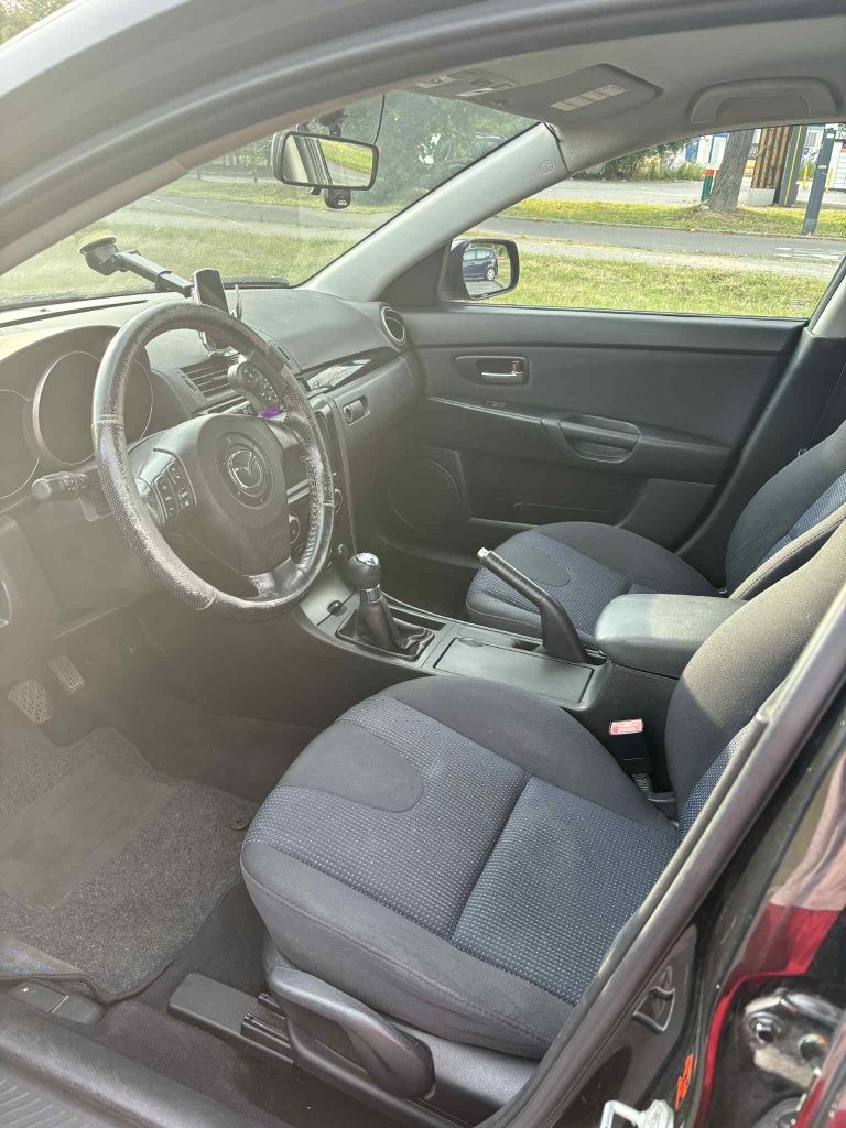 Mazda 3 • 2006 • 1.6 benzyna • Czarna • Manual