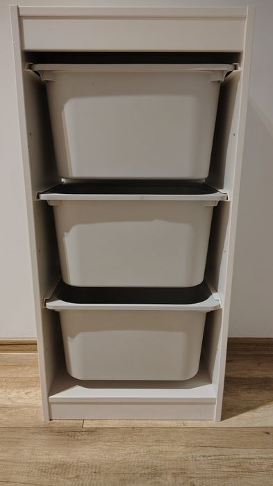 Trofast - regał z pojemnikami