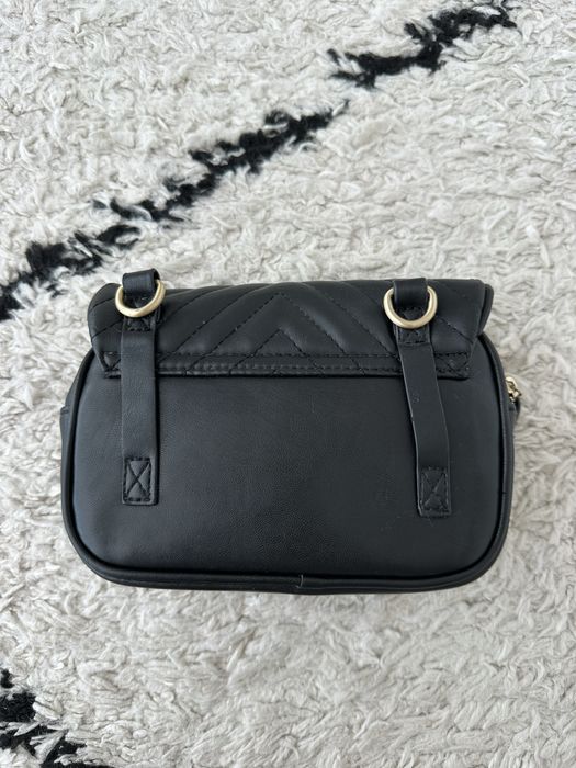 Carteira acolchoada preta ZARA