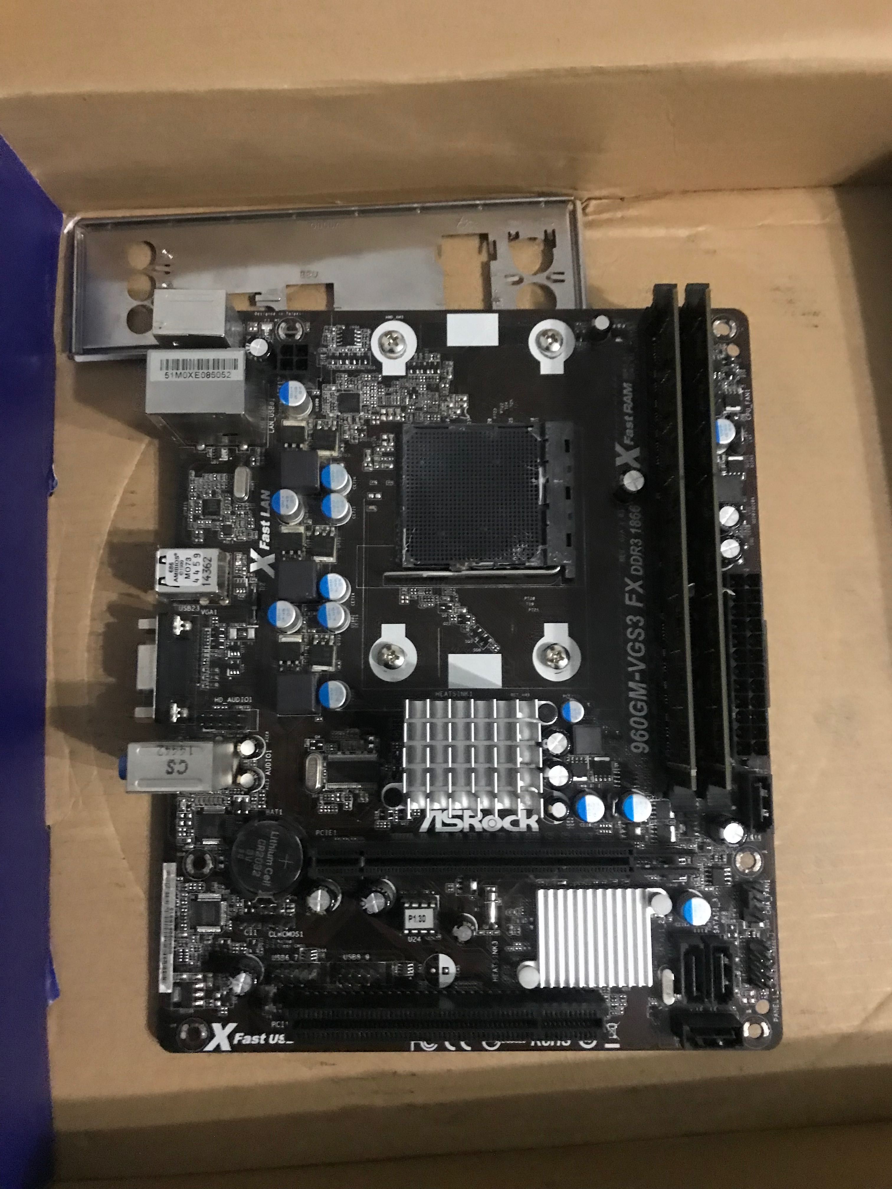 ASRock 960GM-VGS3 FX+fx4100+8gb озу