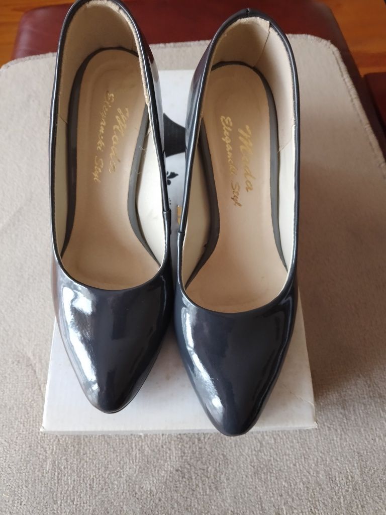 Buty damskie czółenka roz 37